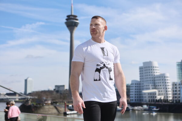 The Torch - <br> Tshirt <br> Partner Stunt Duo Look - Image 7